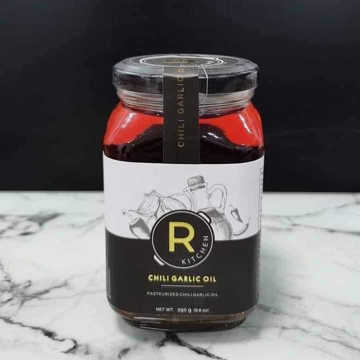 R Kitchen Chili Garlic Oil 250g
