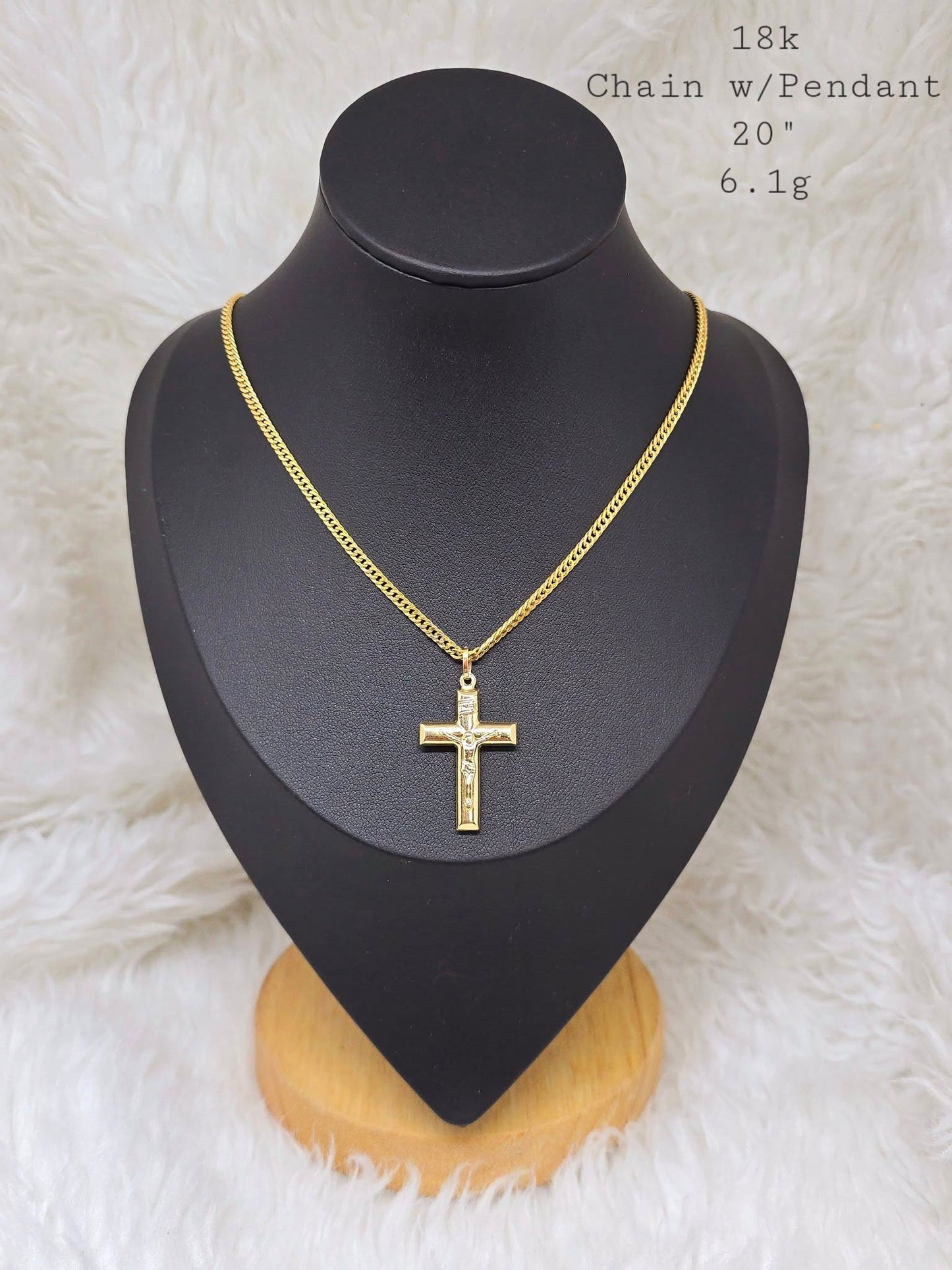 18K Saudi Gold Cross Necklace